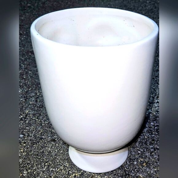 Red and White Artistic Face Vase Accents - Picture 6 of 10